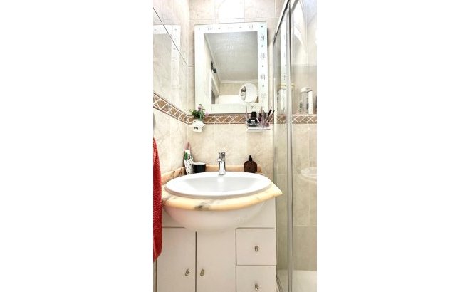 Resale - Villa -
Orihuela Costa - La Regia