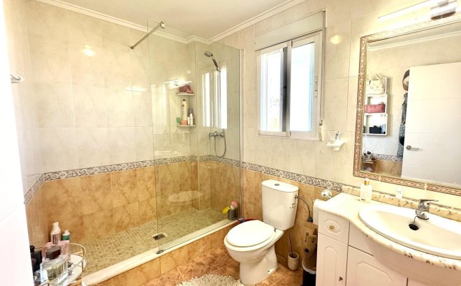 Resale - Villa -
Orihuela Costa - La Regia