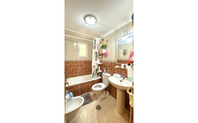 Resale - Apartment -
Torrevieja - Estacion De Autobuses