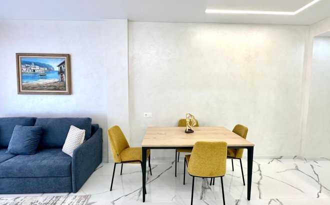 Resale - Apartment -
Torrevieja - Playa del Cura