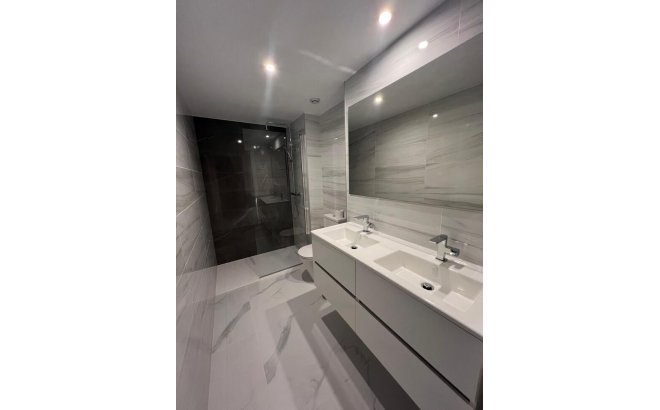 Resale - Apartment -
Punta Prima - Orihuela Costa