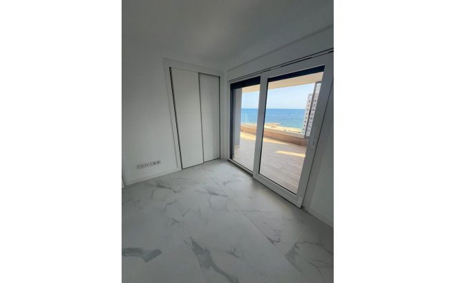 Resale - Apartment -
Punta Prima - Orihuela Costa