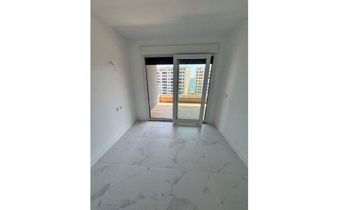 Resale - Apartment -
Punta Prima - Orihuela Costa