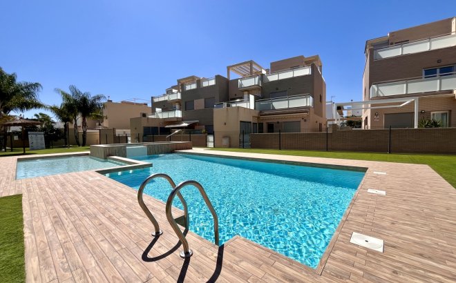 Resale - Villa -
Torre de la Horadada - Costa Blanca
