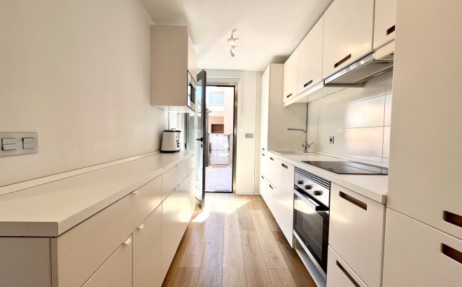 Resale - Villa -
Torre de la Horadada - Costa Blanca