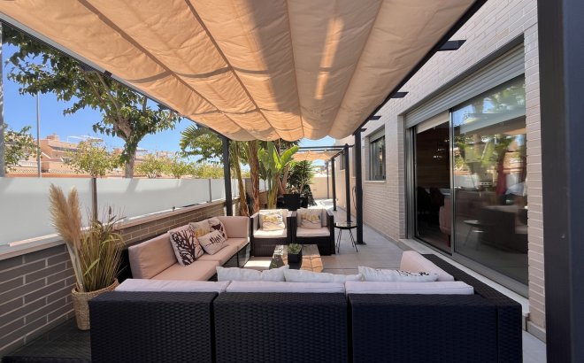 Resale - Villa -
Torre de la Horadada - Costa Blanca