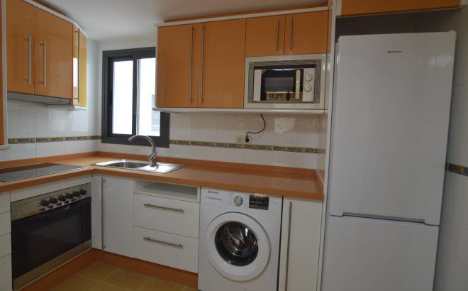 Herverkoop - Appartement -
Torrevieja - Playa del Cura