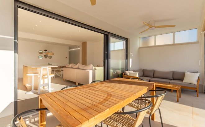 Resale - Semi Detached -
Torrevieja - Costa Blanca