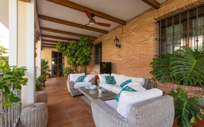 Resale - Villa -
Torrevieja - La Veleta