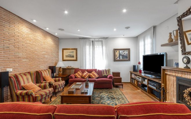 Resale - Villa -
Torrevieja - La Veleta