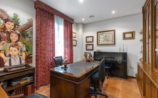 Resale - Villa -
Torrevieja - La Veleta