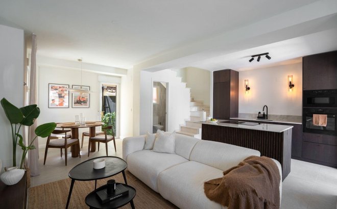 Resale - Semi Detached -
Orihuela Costa - Los Almendros-la Florida