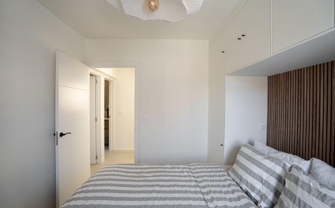 Resale - Semi Detached -
Orihuela Costa - Los Almendros-la Florida