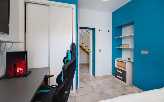 Resale - Town House -
Torrevieja - Centro