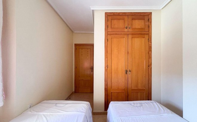 Resale - Apartment -
Torrevieja - Centro