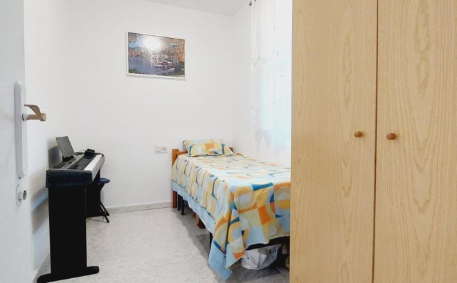 Resale - Apartment -
Torrevieja - Estacion De Autobuses