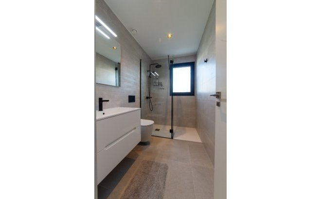 Resale - Villa -
Los Montesinos - Costa Blanca