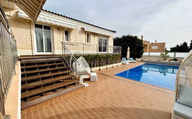 Revente - Villa -
Torrevieja - Costa Blanca