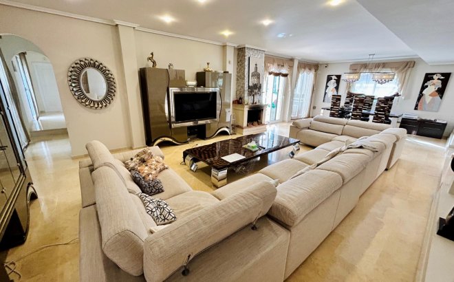 Revente - Villa -
Torrevieja - Costa Blanca