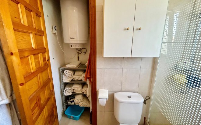 Resale - Villa -
El Chaparral - Inland