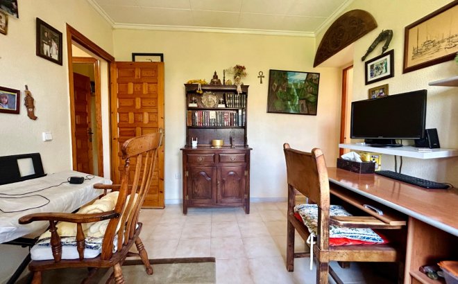 Resale - Villa -
El Chaparral - Inland