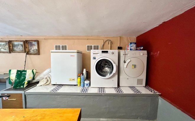 Resale - Villa -
El Chaparral - Inland