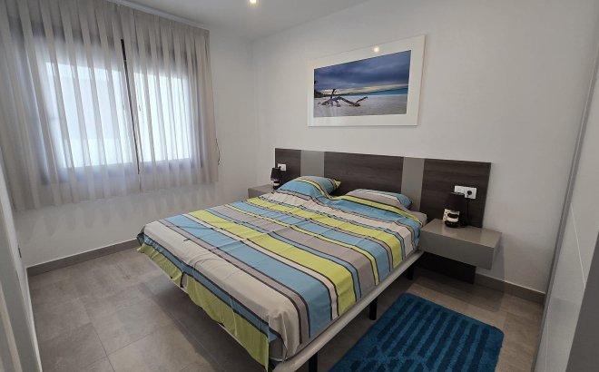 Revente - Appartement -
Pilar de la Horadada - Costa Blanca