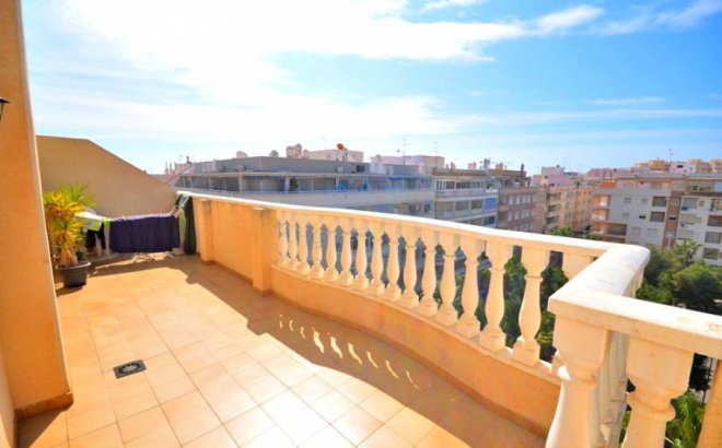 Resale - Penthouse -
Torrevieja - Playa del Cura