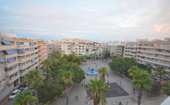 Resale - Penthouse -
Torrevieja - Playa del Cura