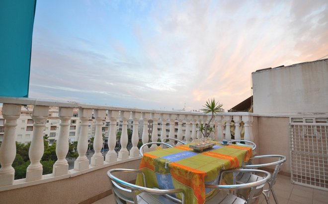 Resale - Penthouse -
Torrevieja - Playa del Cura