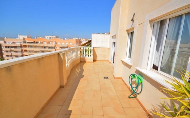 Resale - Penthouse -
Torrevieja - Playa del Cura