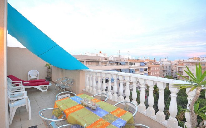 Resale - Penthouse -
Torrevieja - Playa del Cura