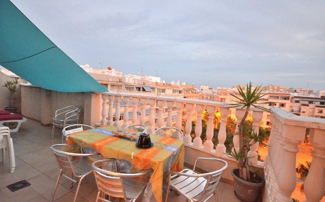 Resale - Penthouse -
Torrevieja - Playa del Cura