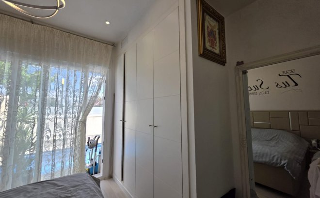 Resale - Villa -
Pilar de la Horadada - Zona Pueblo