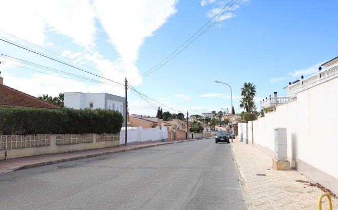Resale - Villa -
Ciudad Quesada - Costa Blanca Sur