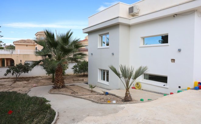 Resale - Villa -
Ciudad Quesada - Costa Blanca Sur