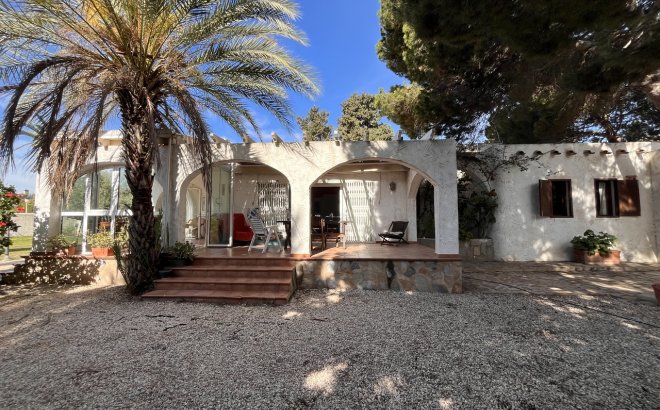 Resale - Villa -
Cabo Roig - Costa Blanca