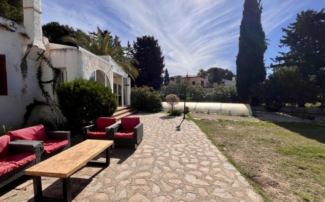 Resale - Villa -
Cabo Roig - Costa Blanca