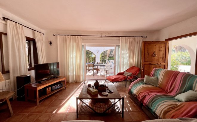 Resale - Villa -
Cabo Roig - Costa Blanca
