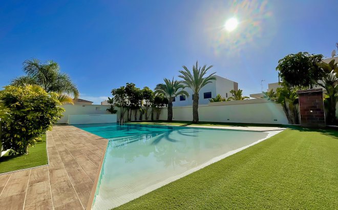 Herverkoop - Appartement -
Pilar de la Horadada - Costa Blanca
