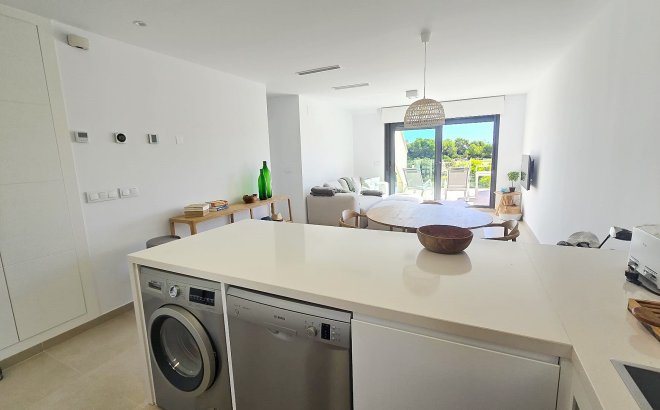 Resale - Penthouse -
Lo Romero Golf - Inland