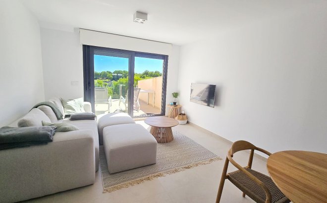 Resale - Penthouse -
Lo Romero Golf - Inland