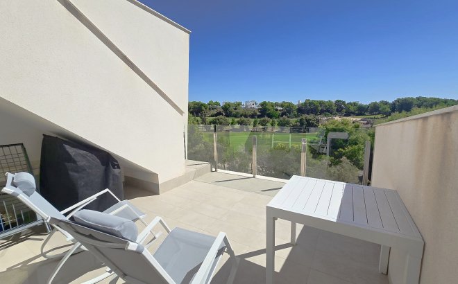 Resale - Penthouse -
Lo Romero Golf - Inland