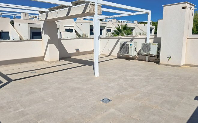 Resale - Penthouse -
Lo Romero Golf - Inland