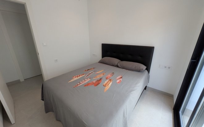 Resale - Bungalow -
Pilar de la Horadada - Costa Blanca