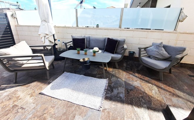 Resale - Villa -
Orihuela Costa - Costa Blanca