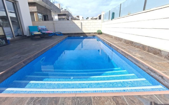 Resale - Villa -
Orihuela Costa - Costa Blanca