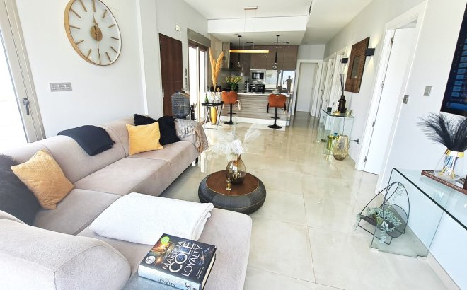 Resale - Villa -
Orihuela Costa - Costa Blanca