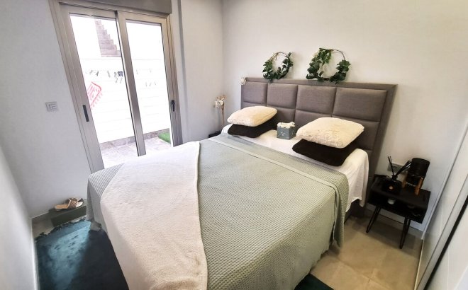 Resale - Villa -
Orihuela Costa - Costa Blanca