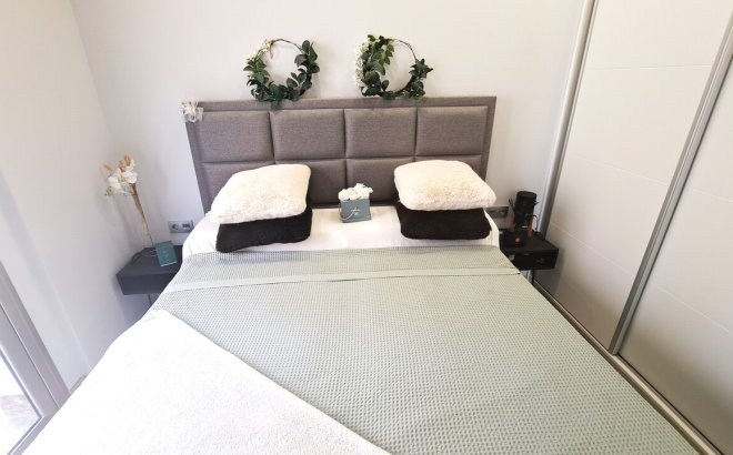 Resale - Villa -
Orihuela Costa - Costa Blanca